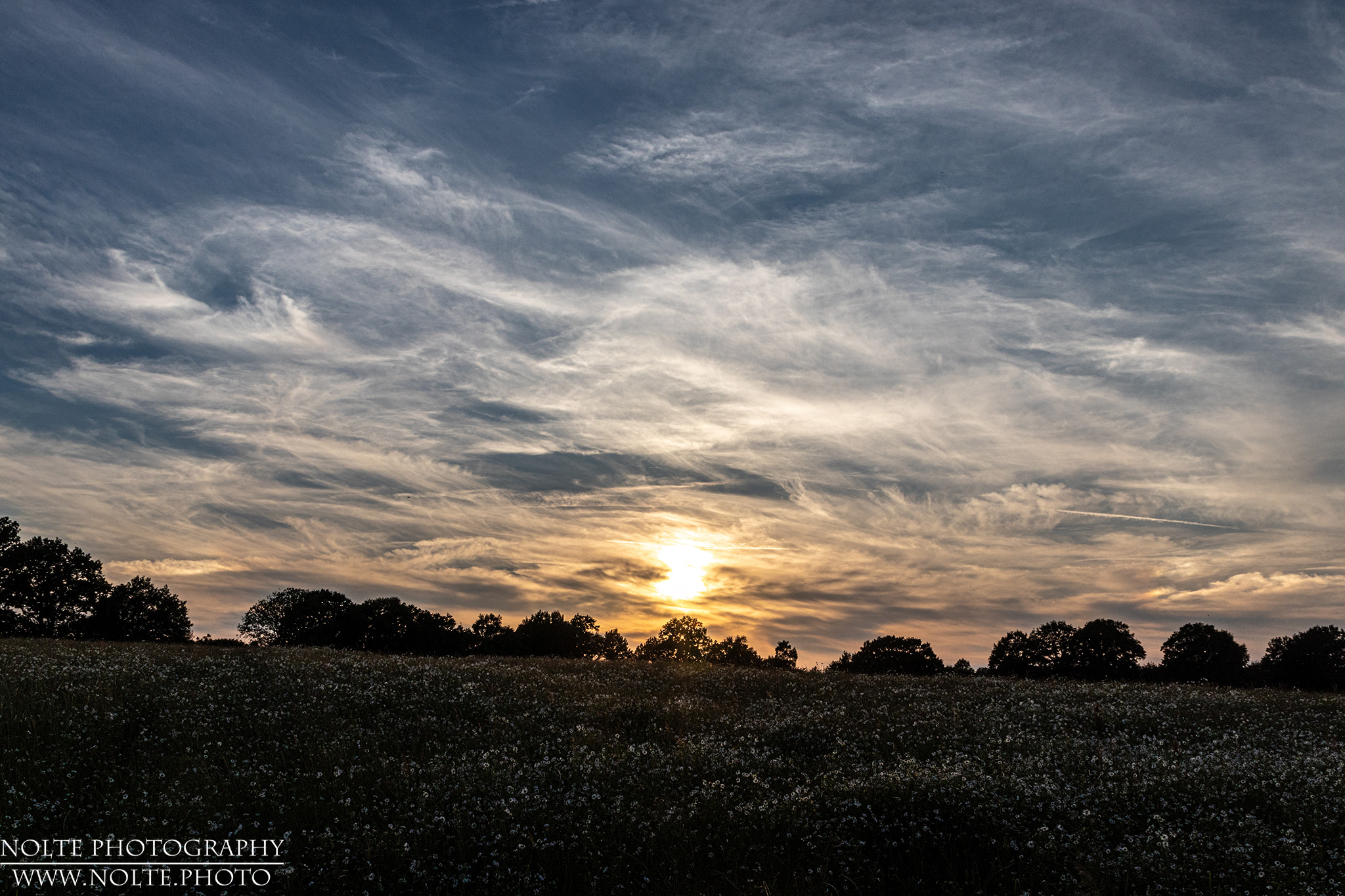 Sonnenuntergang mit Wolken