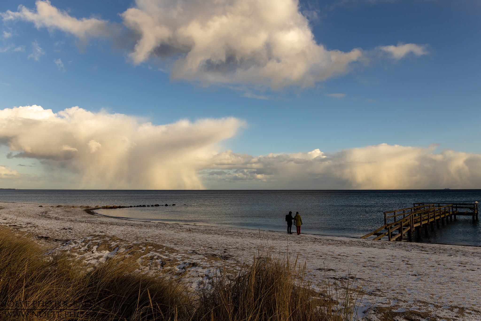 Schneewolken über der Ostsee