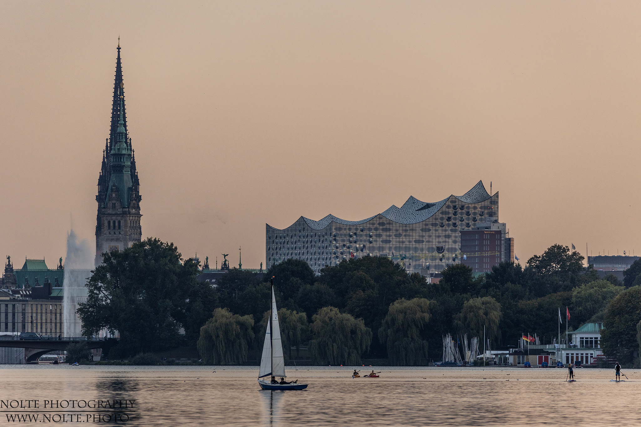 Abendlicht über der Aussenalster