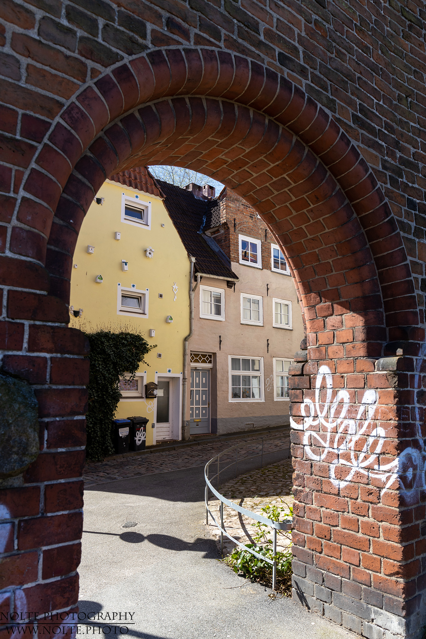Seiteneingang neben dem Burgtor Lübeck