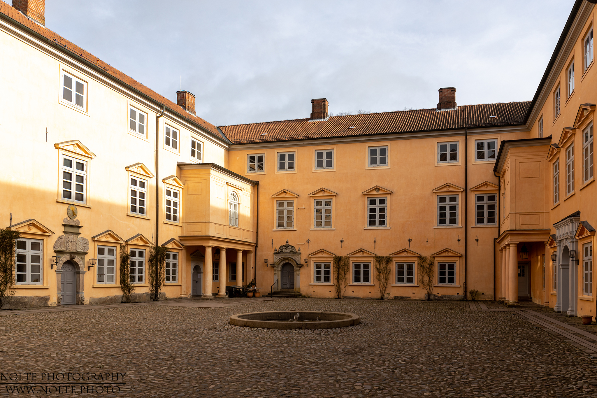 Innenhof des EUtiner Schlosses