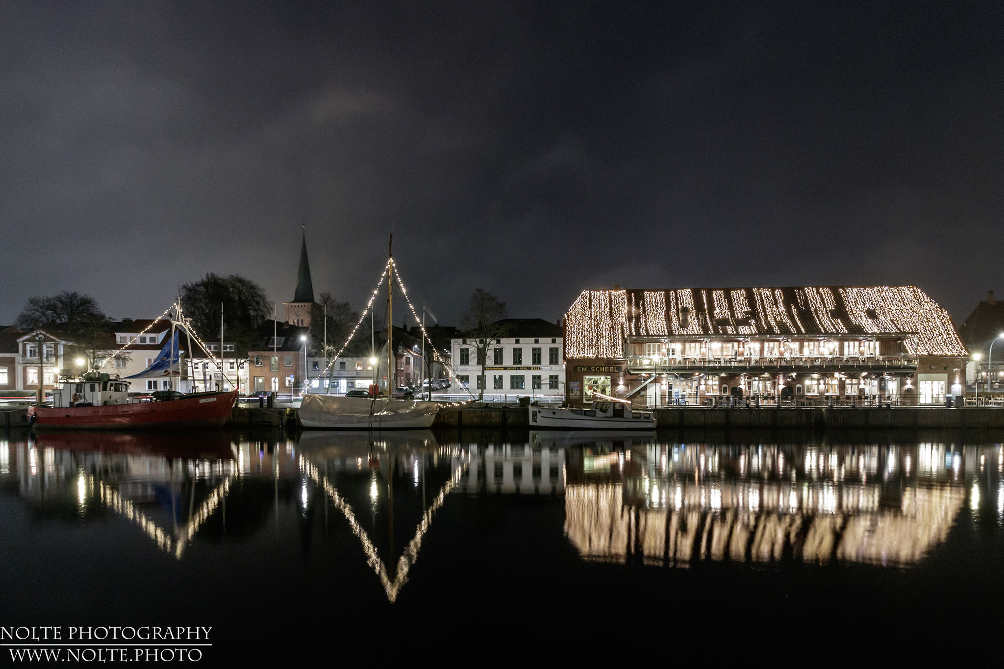 Hafenspiegelung in Neustadt