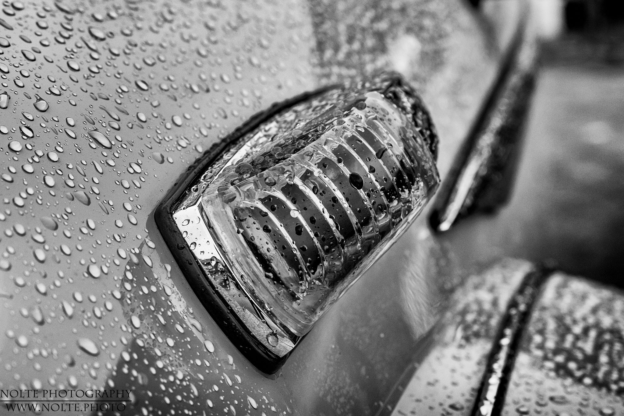 Hinterer Blinker eines alten Mercedes Benz 220