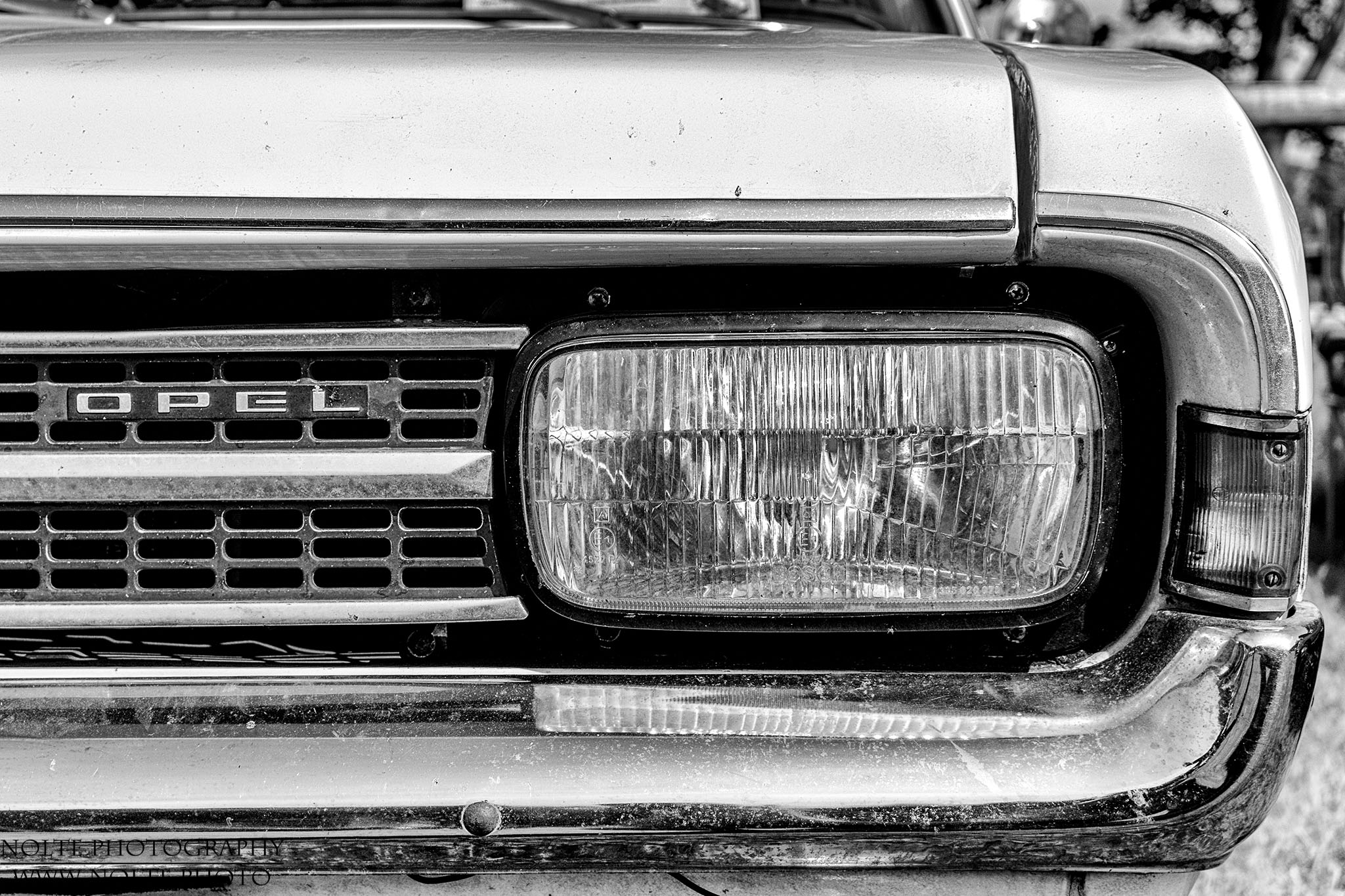 Scheinwerfer und Blinker eines 1967er Opel Rekord C