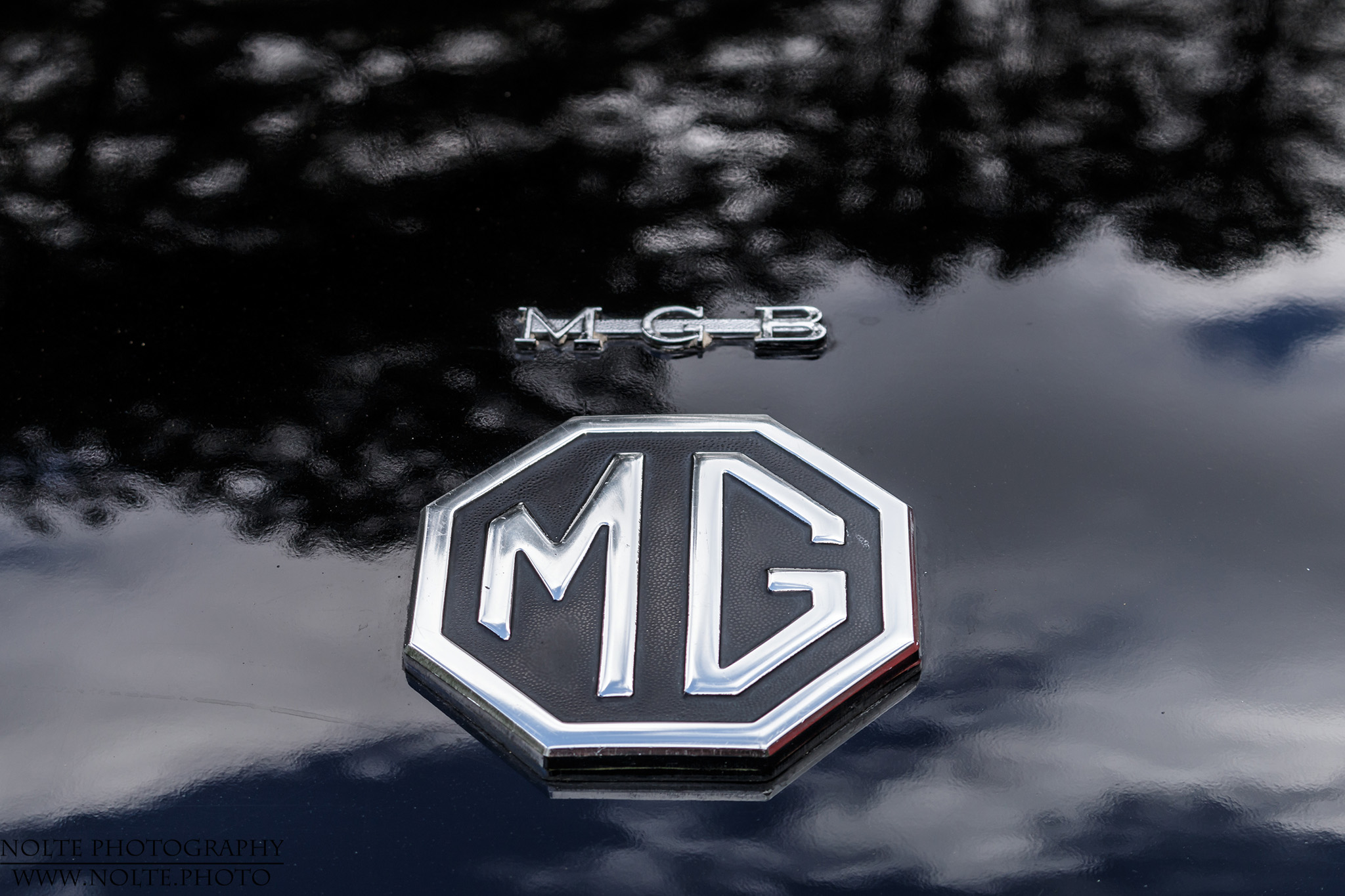 Hecklogo eines MG B