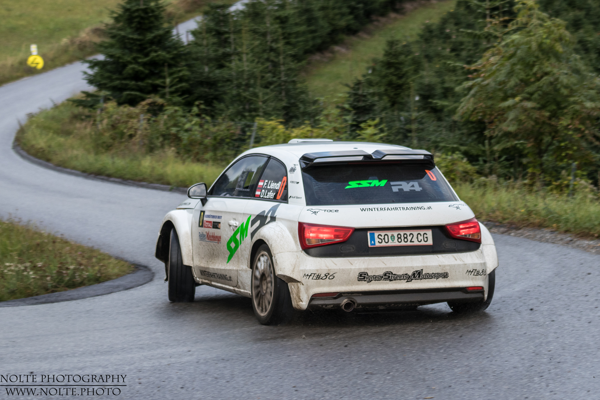 Quer durch die Kurve