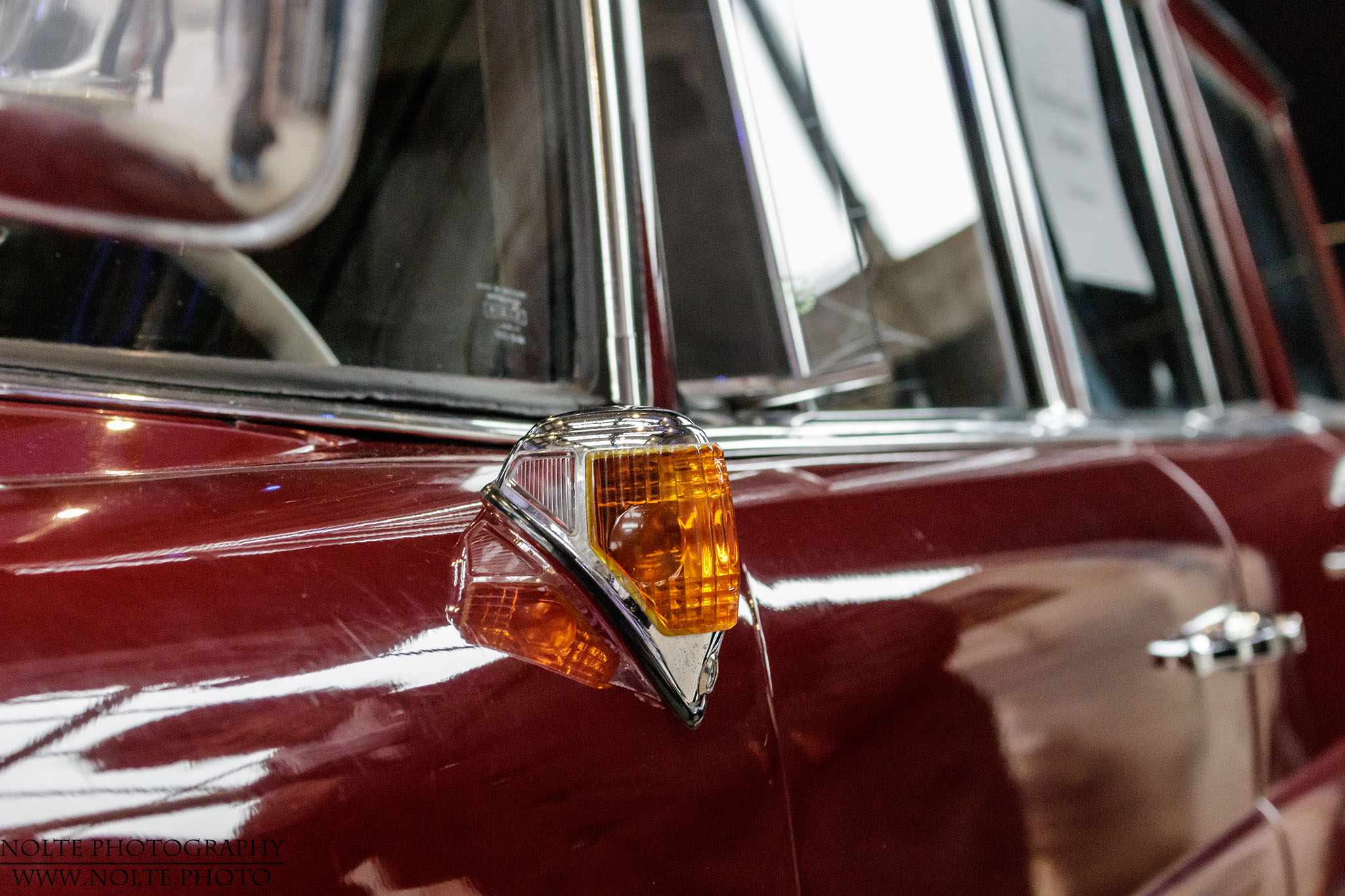 Seitenlinie mit aufgesetztem Blinker eines 1965er Mercedes 190D Universal Kombi (W110)