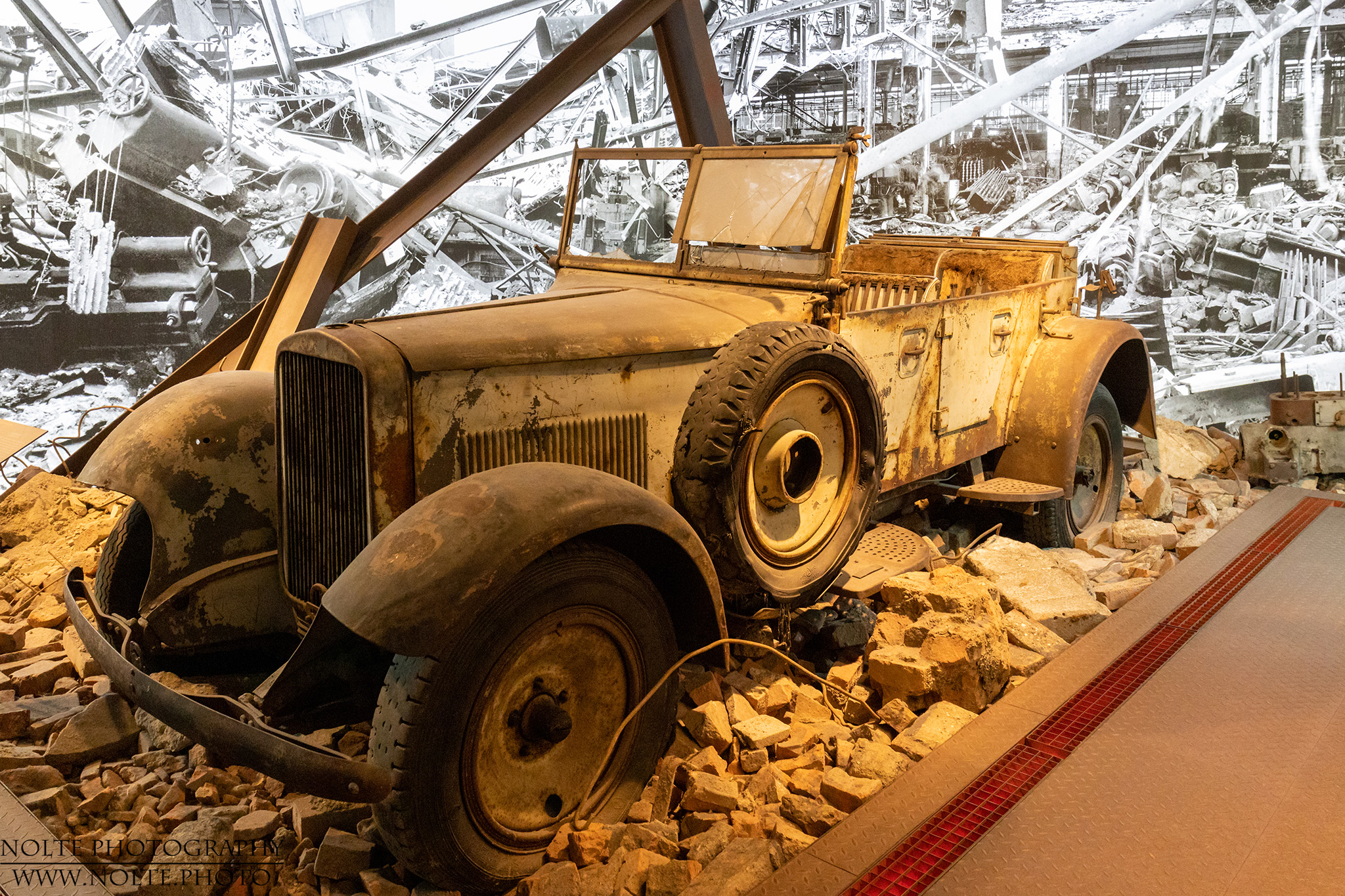 Unrestauriertes Wrack eines 1940er Wanderer W11 Kübelwagen