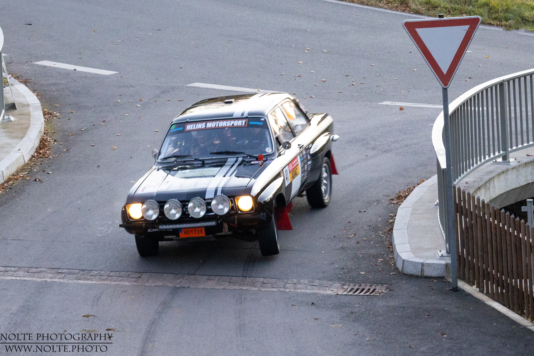 Und Hoch das Bein...