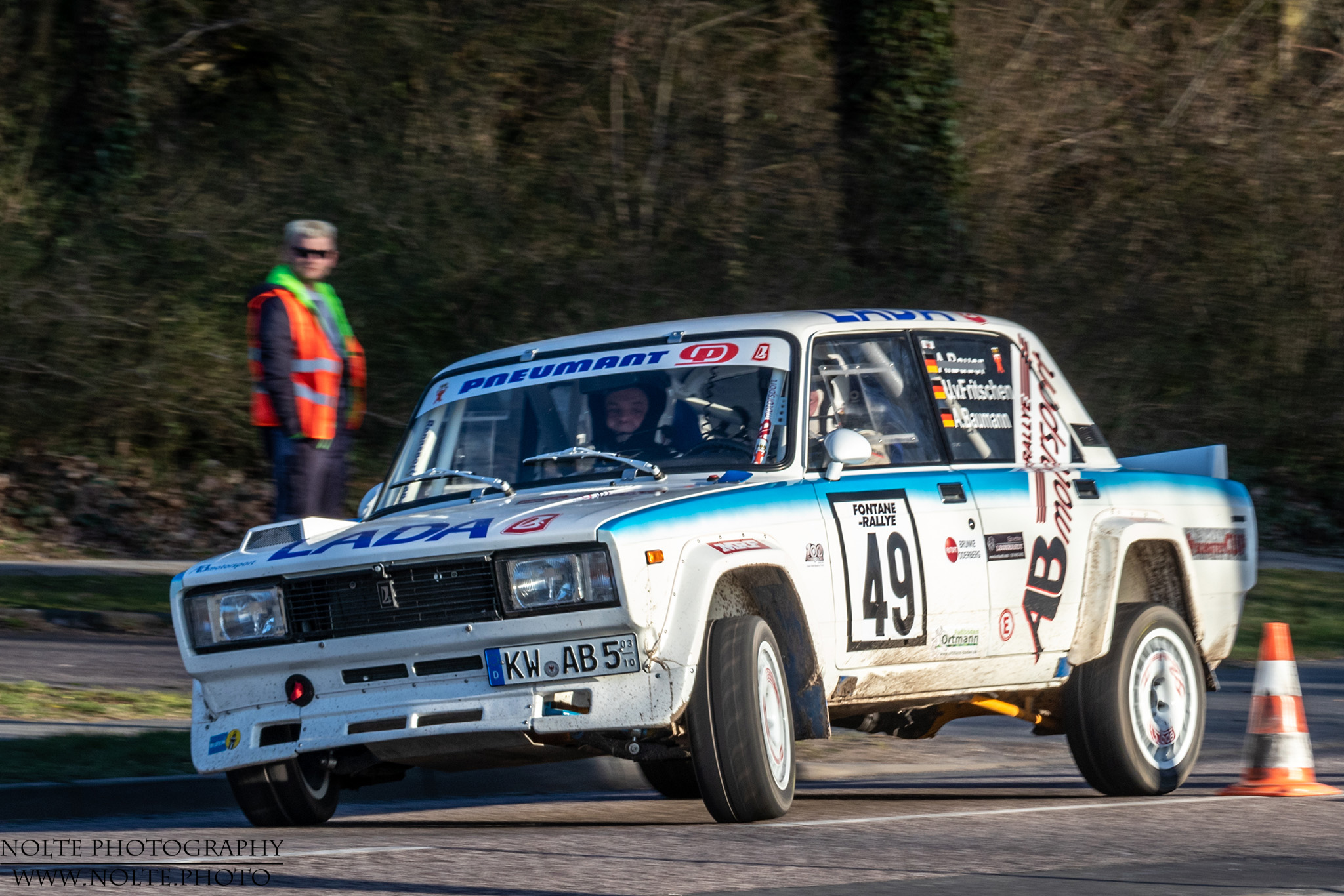 Lada im Rallyeeinsatz