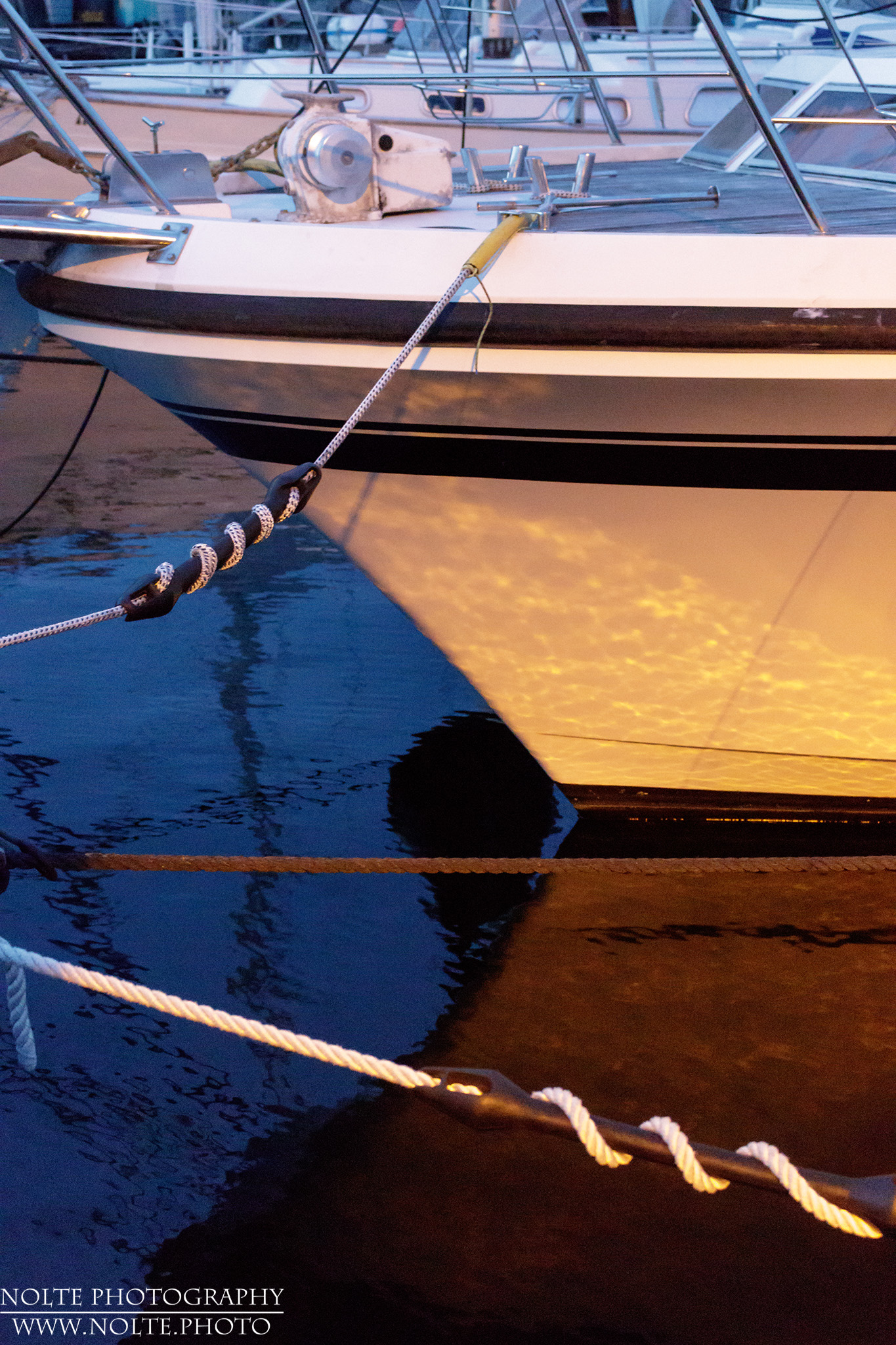 Wasserspiegelung auf dem Rumpf